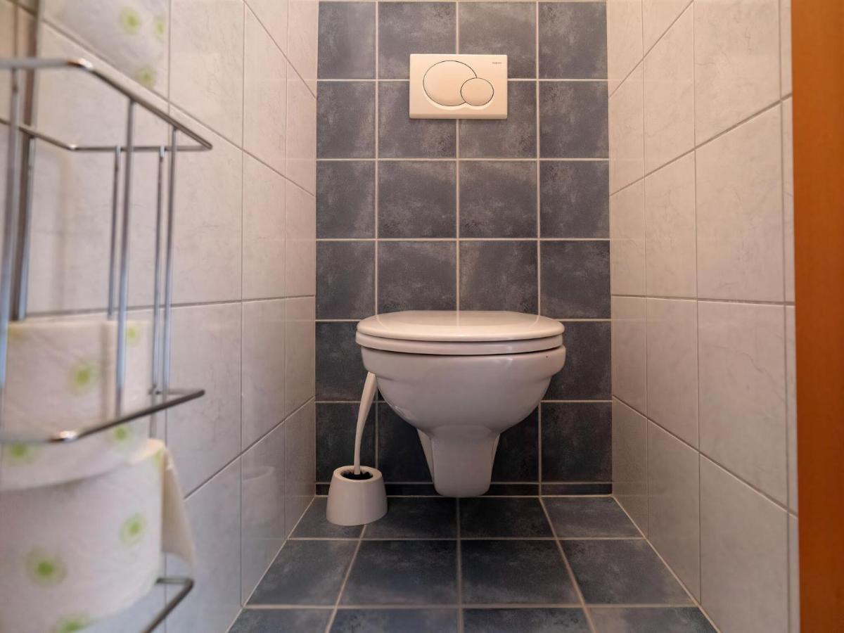 Plush Apartment With Mountain Views Нойщифт им Щубайтал Екстериор снимка
